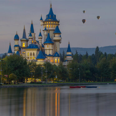 Beijing & Shanghai & Hongkong Tour- World Tour Management
