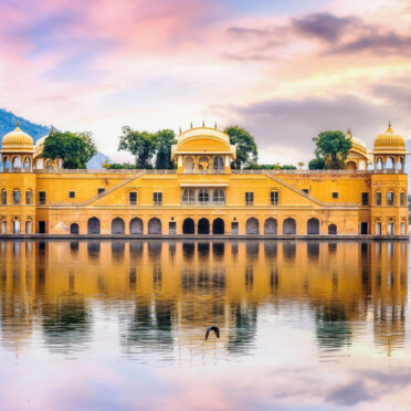 Delhi & Agra and Jaipur Tour- World Tour Management