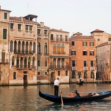 Tour Package To Venice With Airfare- World Tour Management