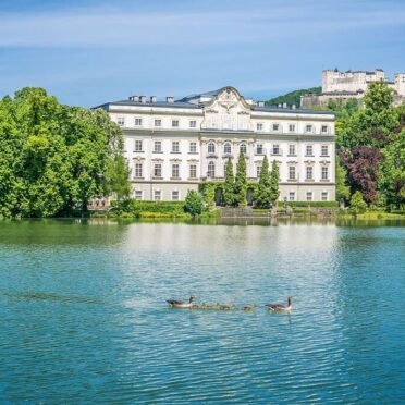 Tour of Salzburg and Hallstatt- World Tour Management