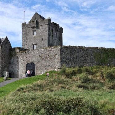 West Coast Explorer Group- World Tour Management