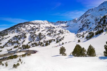 Andorra: Hike & Raft