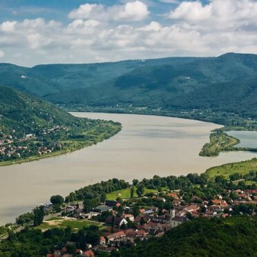 Best Budapest Tour World Tour Management
