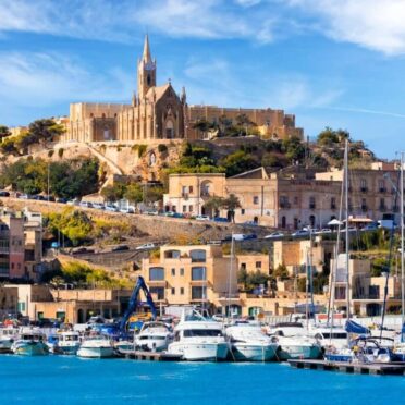 Walking on Gozo- World Tour Management