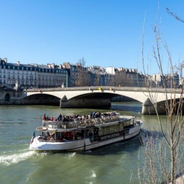 Paris & London City Tour - worldtourmanagement