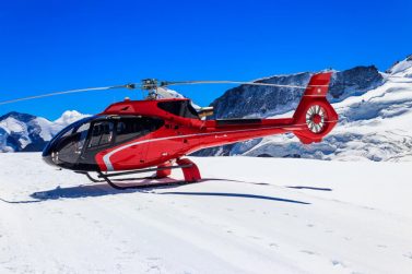Kathmandu: Everest Base Camp Helicopter Tour with Breakfast